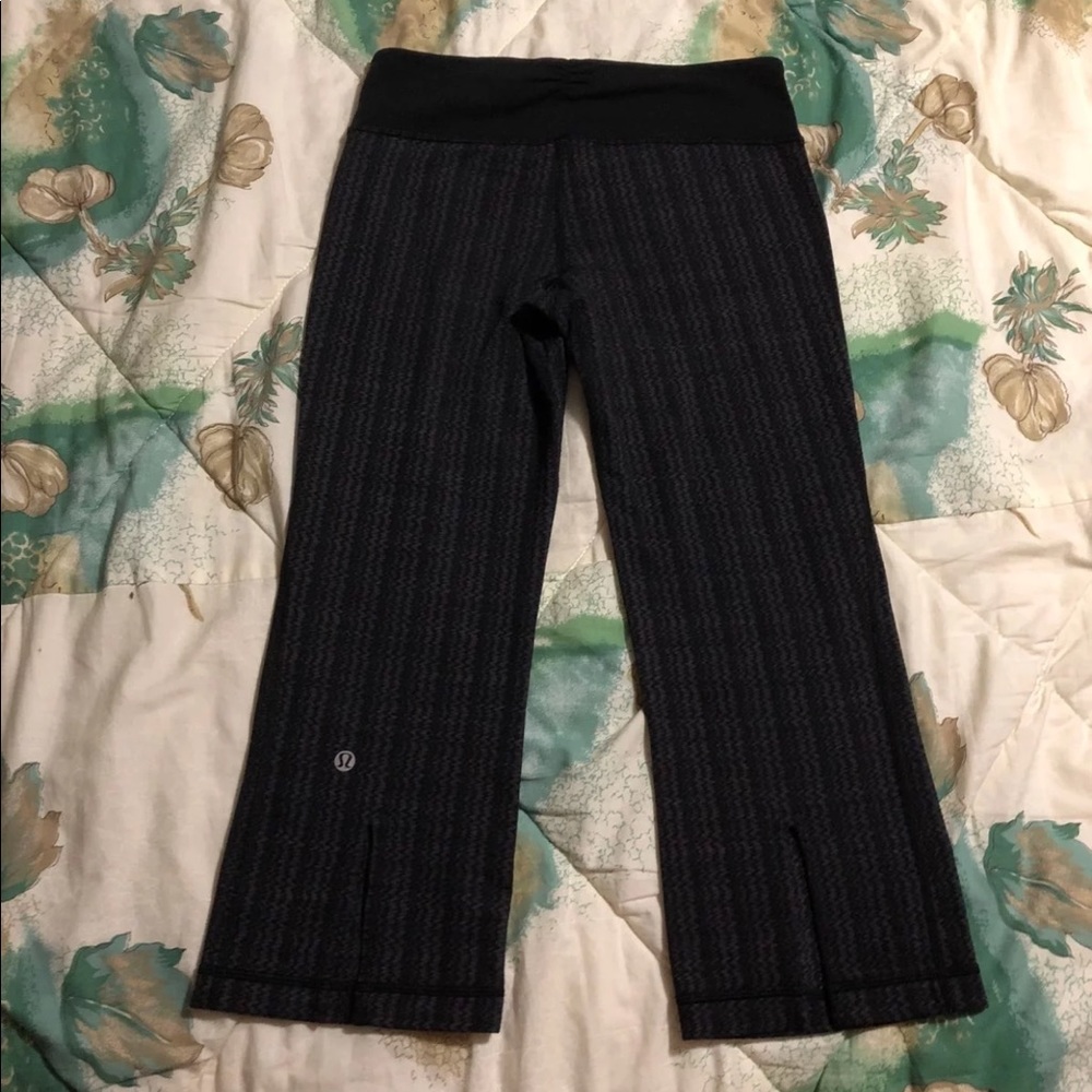 Lululemon size 4